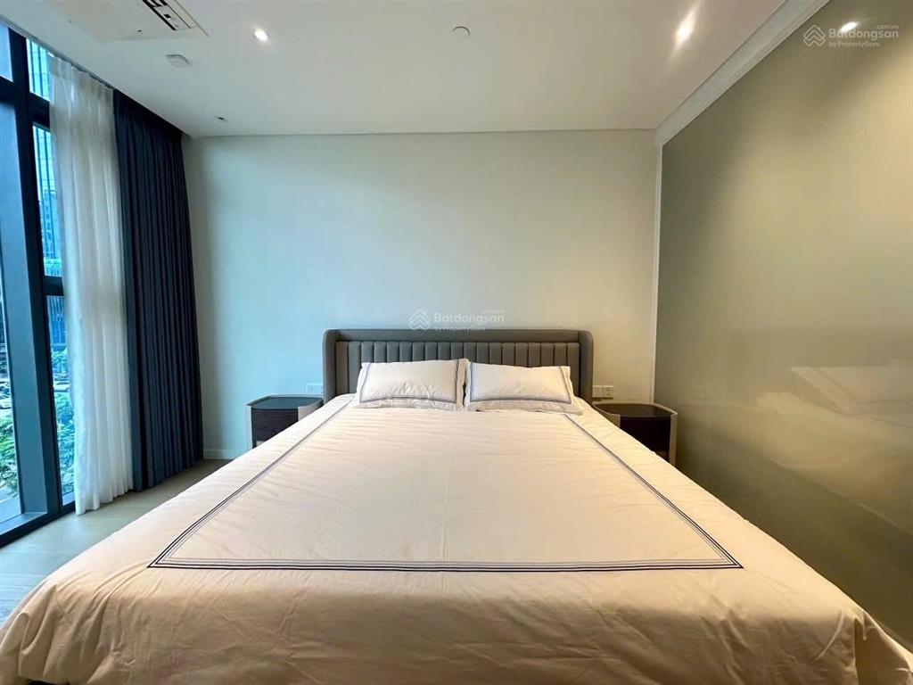Bán căn hộ 3pn+, 2wc có chỗ đậu ô tô giá tốt tại the opera residence, 157.21m2, q2, tp.hcm