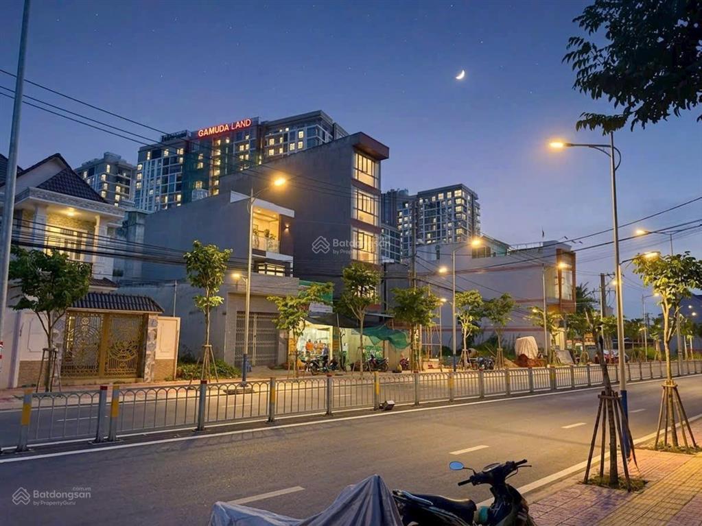Bán nhà mặt phố lò lu, 14 tỷ, dt xây dựng 392.7m2, giá ưu đãi, chính chủ, dt đất 80.8m2