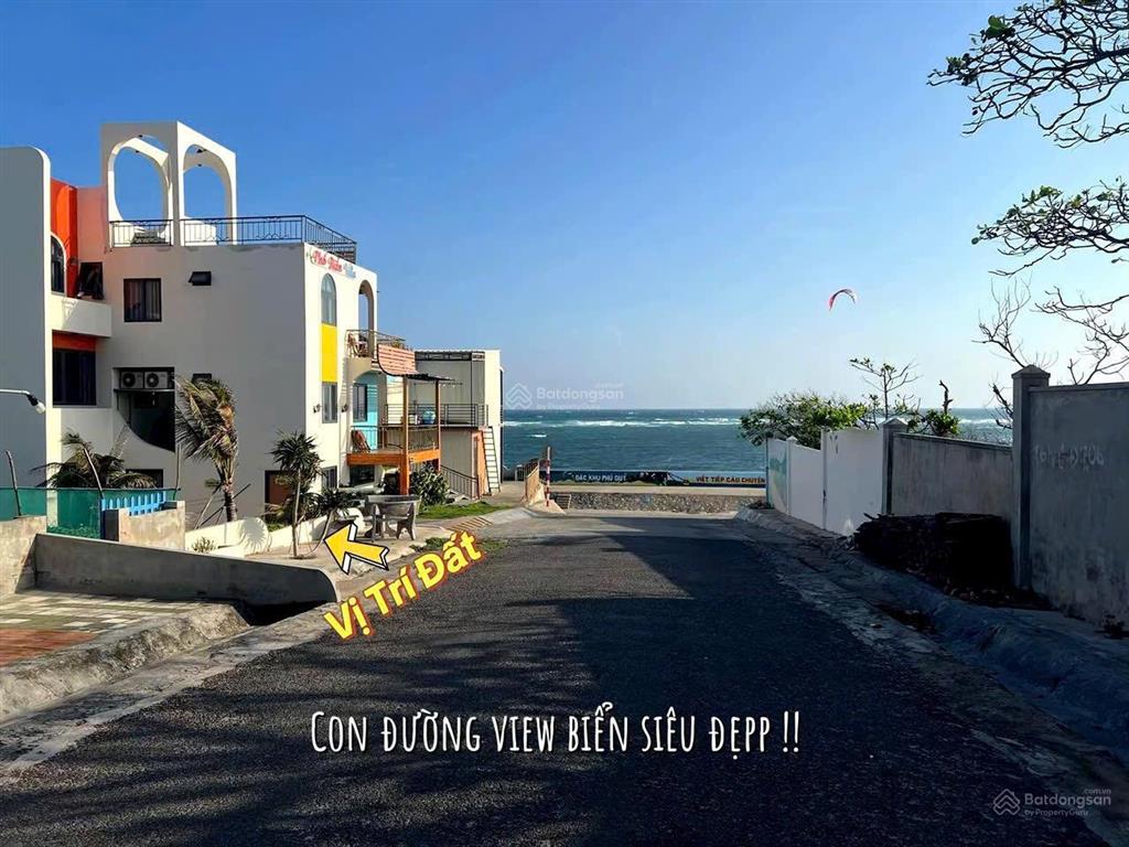 Thửa đất mặt tiền đường ngay biển liền kề khách sạn đảo phú quý giá 3 tỷ thương lượng