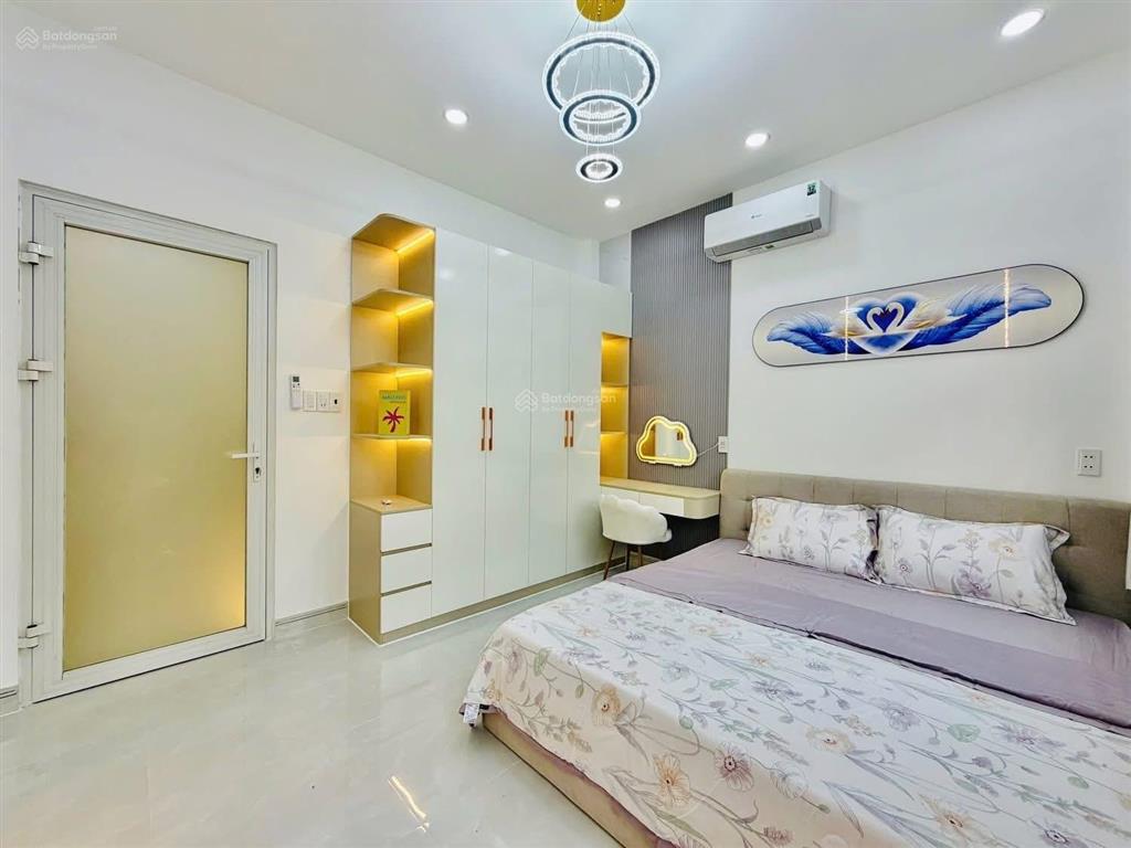 Bán gấp nhà trần xuân soạn quận 7 gần lê văn lương hẻm xe hơi , gần lottemart, dt 50mv nhà mới