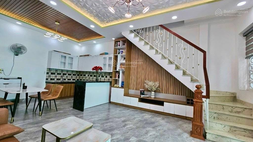 Bán nhà trần xuân soạn, phường tân hưng. dt 65m2 nhà mới đẹp hơn 7 đồng