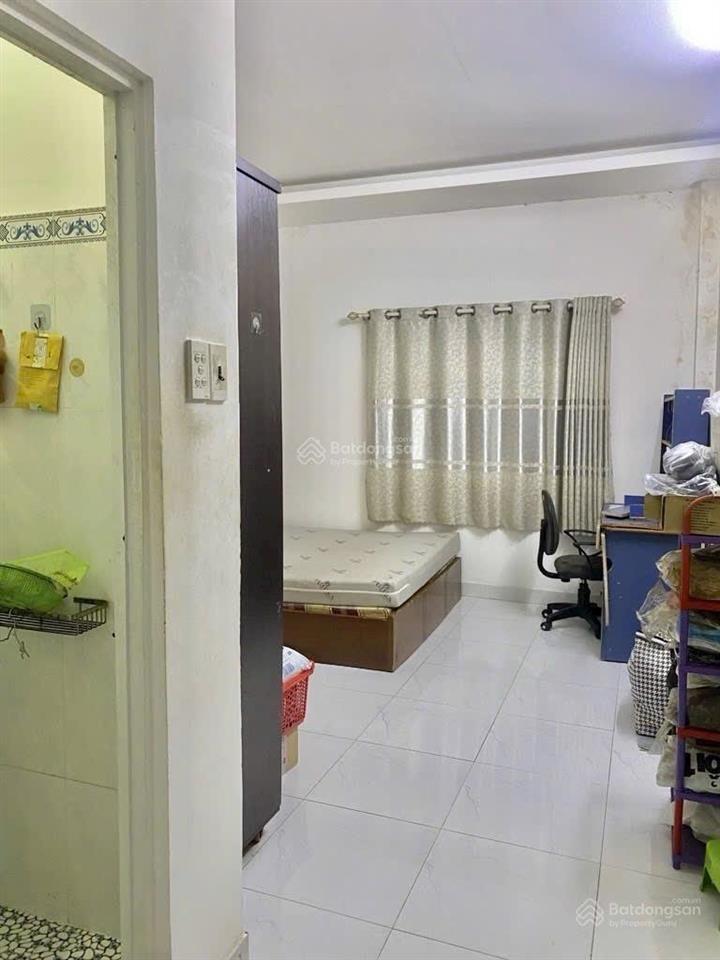 Quận 8 nhà 4 tầng có sân thượng xe hơi đỗ cổng. ngay p3 phạm thế hiển, âu dương lân, gần tttm aeon