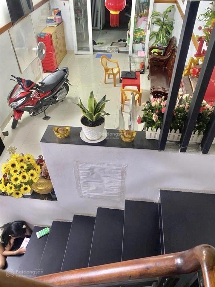 Quận 8 nhà 4 tầng có sân thượng xe hơi đỗ cổng. ngay p3 phạm thế hiển, âu dương lân, gần tttm aeon