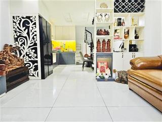 Chủ gửi nhà đẹp quận 7 sát him lam ngang 5m cực hiếm 5.x tỷ