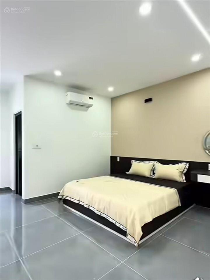 Nhà mặt hẻm xe hơi 8m, dòng tiền 27 triệu 1tháng.. 6tỷ bớt lộc