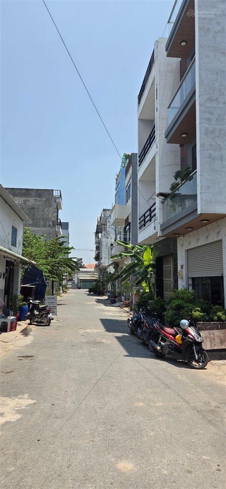 Chủ gấp tài chính cần bán nhà dt 5x18. có 4 phòng đang cho thuê giá 4ty450. còn thương lượng