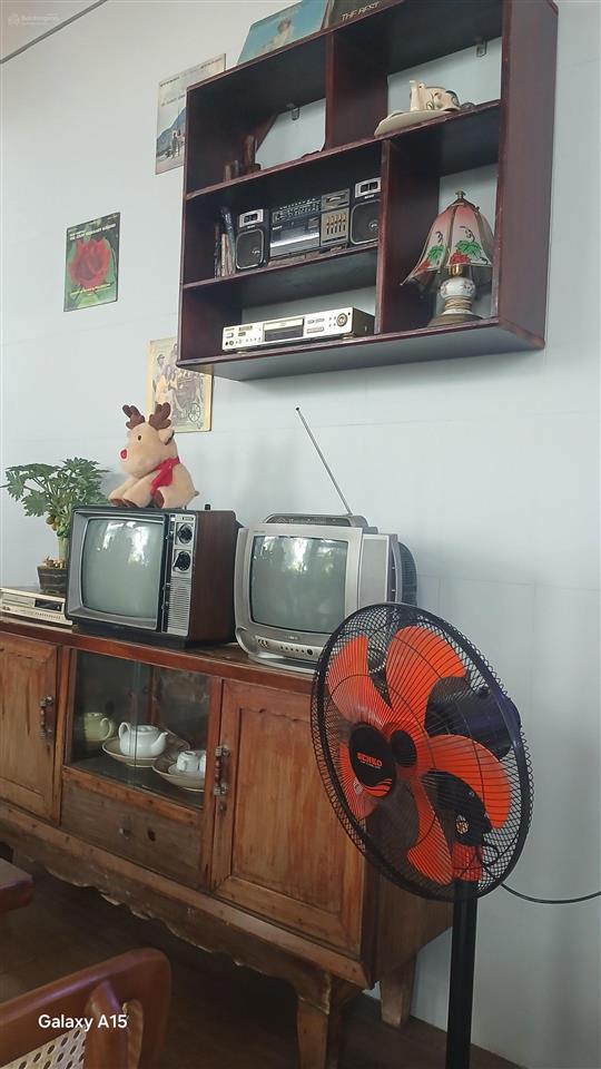 Bán nhà dt 84m2. khu nhà cao tầng, ngay lê đình cẩn giáp khu tên lửa giá 4tỷ4 còn thương lượng