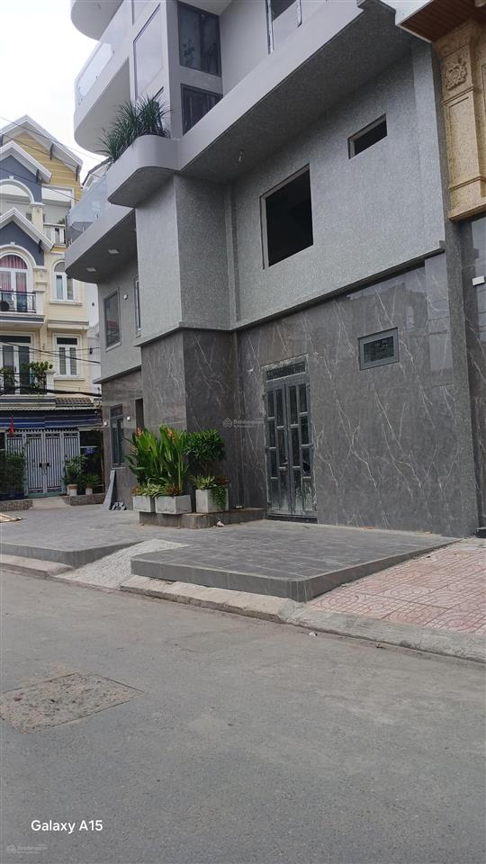 Bán nhà dt 84m2. khu nhà cao tầng, ngay lê đình cẩn giáp khu tên lửa giá 4tỷ4 còn thương lượng