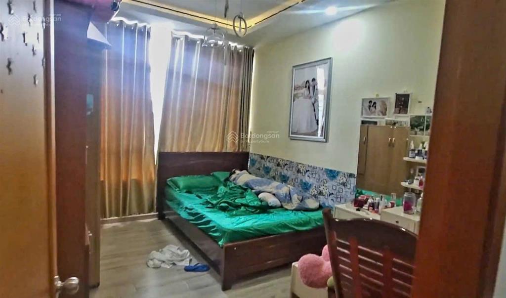 Bán cc phú hoàng anh, 4 tỷ vnd, 128m2, 3pn, 3wc, nhiều tiện ích, chính chủ đẹp