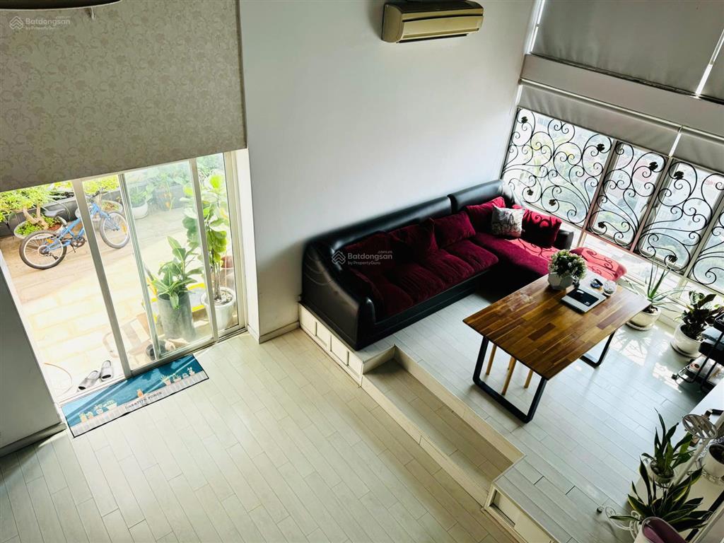 Căn hộ cc 4pn, 3wc, 240m2 tại phú hoàng anh, 8 tỷ vnd, chính chủ hàng hiếm
