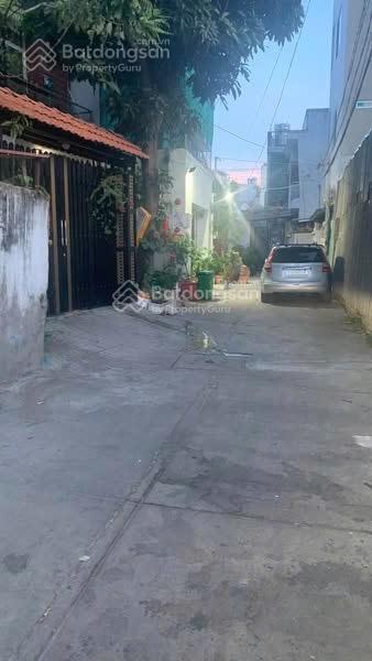 Nhà 2 tầng  ngang khủng 6.5m  cách mt nguyễn thị thập chỉ 100m  4 chỗ tới nhà