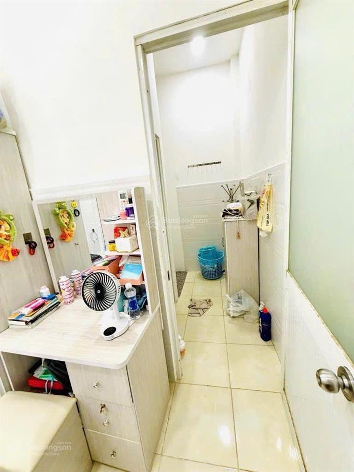 6tỷ400  76m2  4 pn  hẻm 5m, ô tô tới nhà  cách nguyễn thị thập 400m  có thu nhập 15tr/th