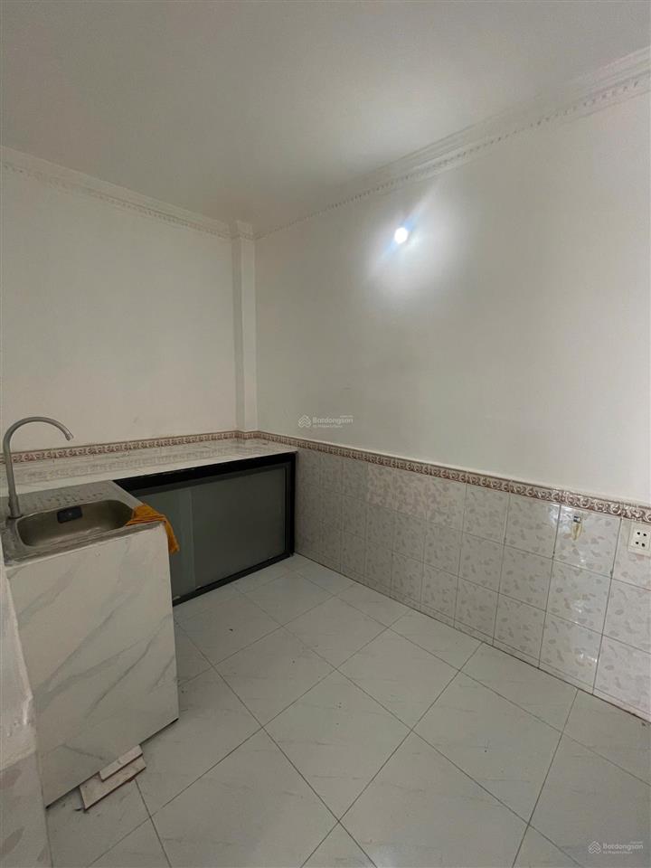 3 tỷ 690  hẻm 4m  thẳng 1 trục  cách htp chỉ 20m  phú thuận q7  cách nguyễn thị thập 400m