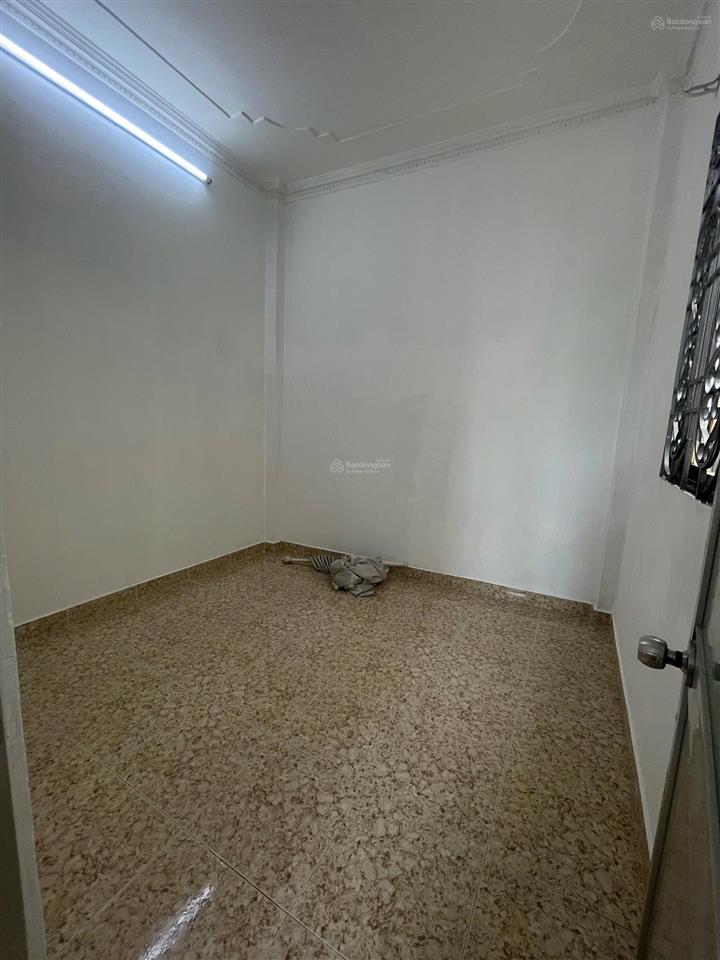 3 tỷ 690  hẻm 4m  thẳng 1 trục  cách htp chỉ 20m  phú thuận q7  cách nguyễn thị thập 400m