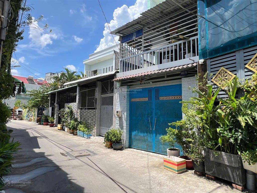 8.5 tỷ  120m² (ngang 4 x 30m) | đường 8m  3 tầng  có phòng ngủ dưới trệt  cao thị chính, quận 7