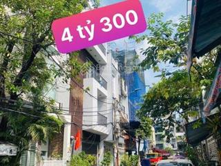 4.3tỷ  mt đường 14m, vỉa hè 1.5m  5 tầng  4 pn  sơn lại nhẹ cho thuê 15tr/th
