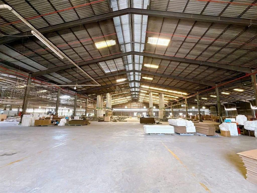 Nhà xưởng cho thuê gần kcn hố nai  tp. đồng nai  pháp lý chuẩn ccn. dt 30.000m2. chỉ 900tr.