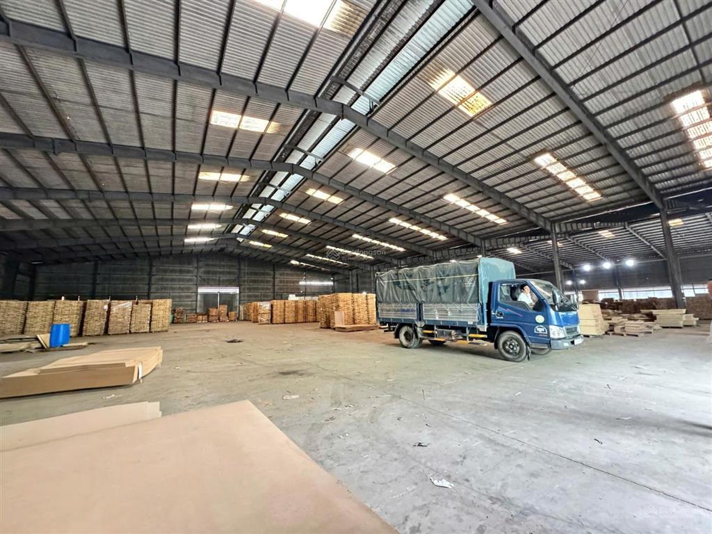 Xt246
cho thuê xưởng gần cụm công nghiệp hố nai  tp. đồng nai. 14.000m2 pháp lý chuẩn. chỉ 380tr