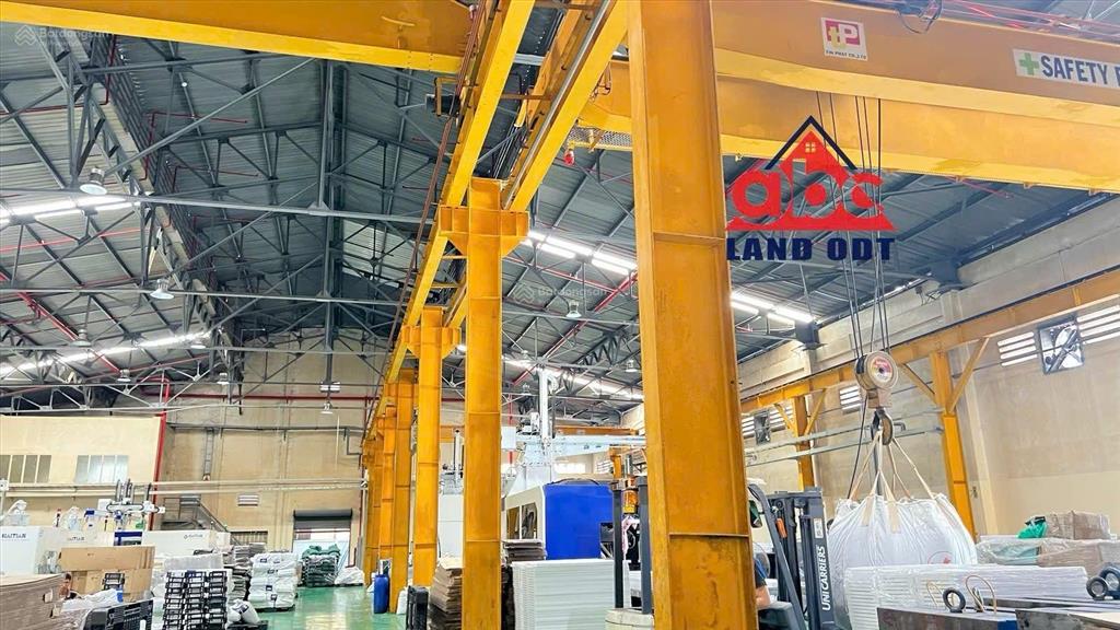 Cho thuê xưởng trong kcn hố nai  p hố nai. đồng nai. 5200m2. có sẵn nhiều cẩu trục. chỉ 395tr