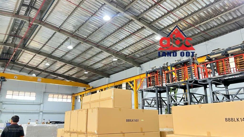 Cho thuê xưởng trong kcn hố nai  p hố nai. đồng nai. 5200m2. có sẵn nhiều cẩu trục. chỉ 395tr
