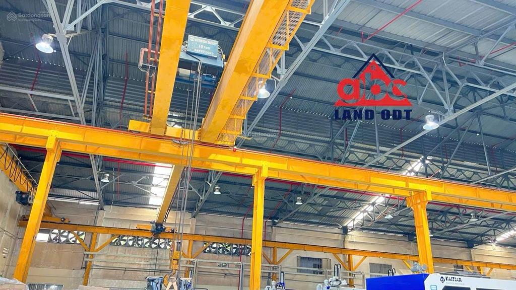 Cho thuê xưởng trong kcn hố nai  p hố nai. đồng nai. 5200m2. có sẵn nhiều cẩu trục. chỉ 395tr