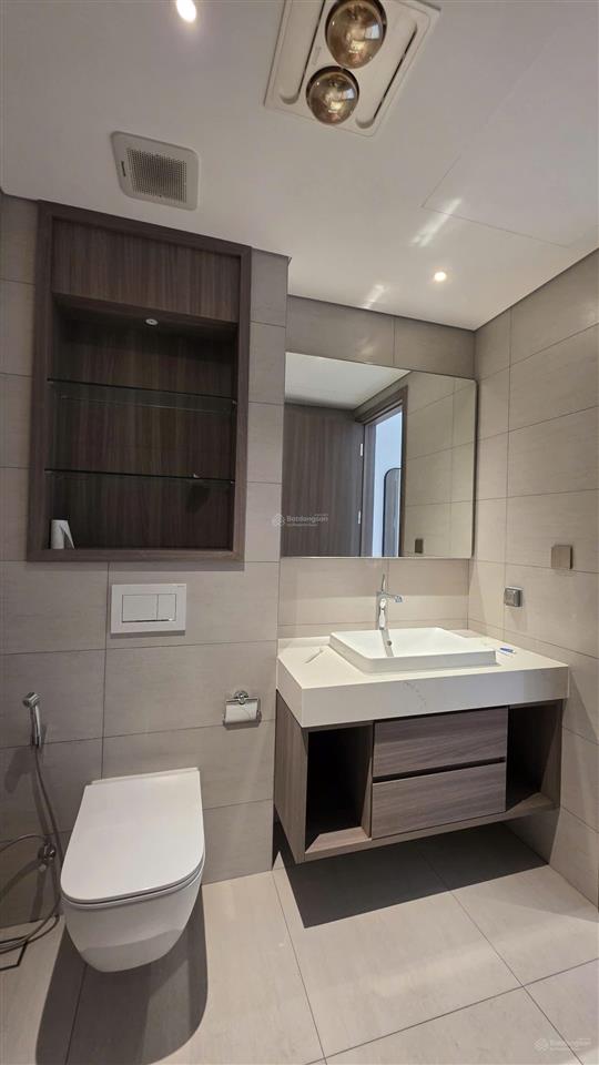 Cần bán nhanh căn hộ 3pn, tầng cao, view hồ tây, n01t6 ngoại giao đoàn, giá cực tốt! [0989 826 ***]