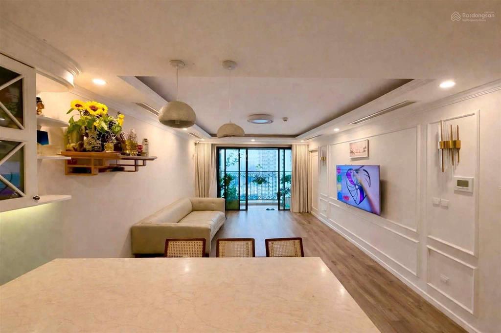 Chính chủ cần bán nhanh căn hộ 3pn, tầng cao view hồ tây tuyệt đẹp, d'.le roi soleil, 59 xuân diệu