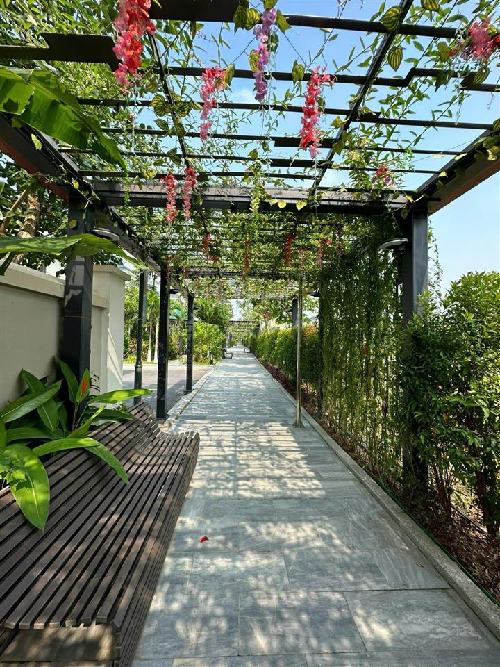 Cần tìm chủ nhân vip cho căn đơn lập góc, view hồ đỉnh, nội thất châu âu  starlake, giá thỏa thuận