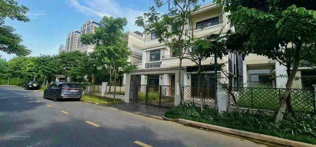 Cần tìm chủ nhân vip cho căn đơn lập góc, view hồ đỉnh, nội thất châu âu  starlake, giá thỏa thuận