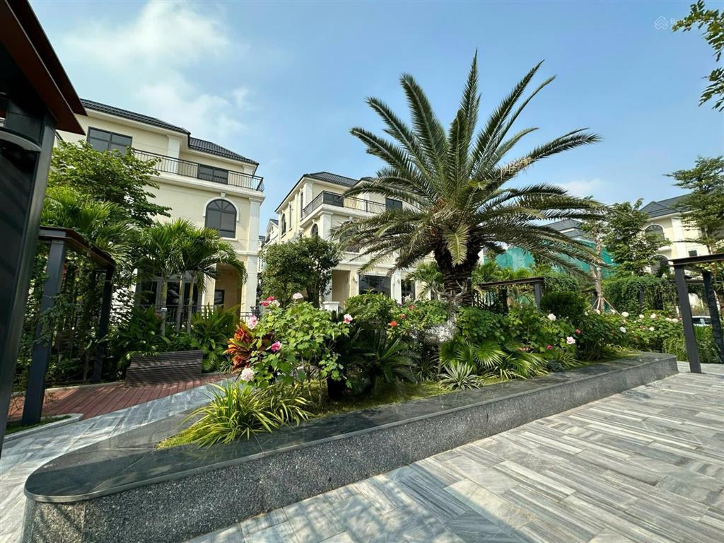 Cần tìm chủ nhân vip cho căn đơn lập góc, view hồ đỉnh, nội thất châu âu  starlake, giá thỏa thuận