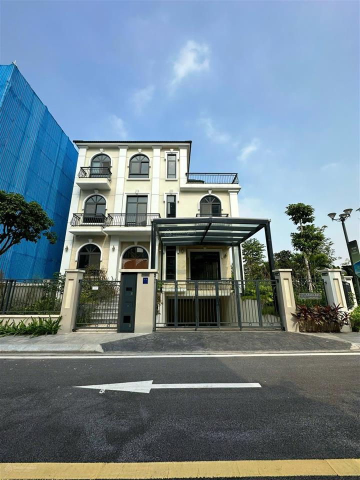 Cần tìm chủ nhân vip cho căn đơn lập góc, view hồ đỉnh, nội thất châu âu  starlake, giá thỏa thuận