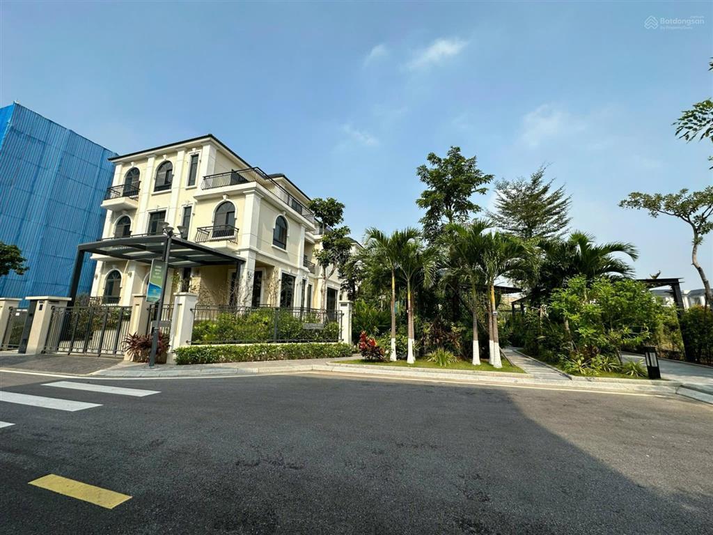 Cần tìm chủ nhân vip cho căn đơn lập góc, view hồ đỉnh, nội thất châu âu  starlake, giá thỏa thuận