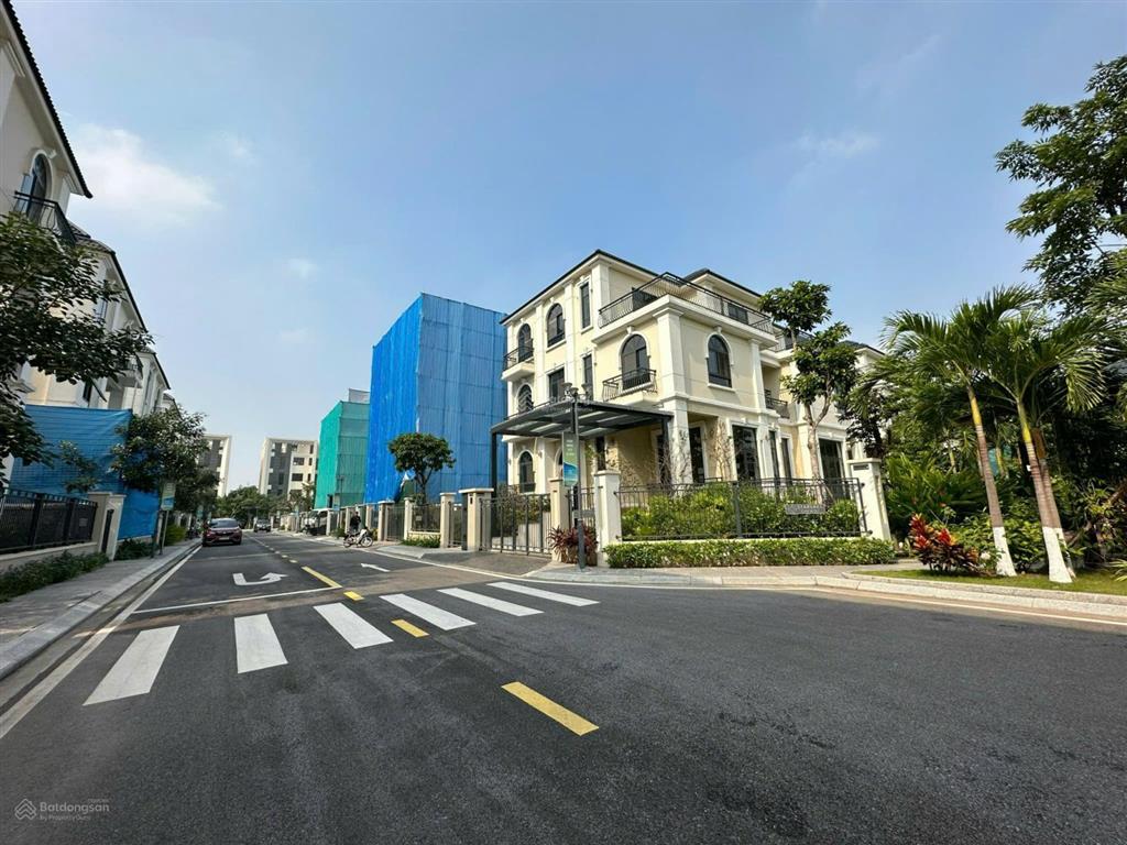 Cần tìm chủ nhân vip cho căn đơn lập góc, view hồ đỉnh, nội thất châu âu  starlake, giá thỏa thuận