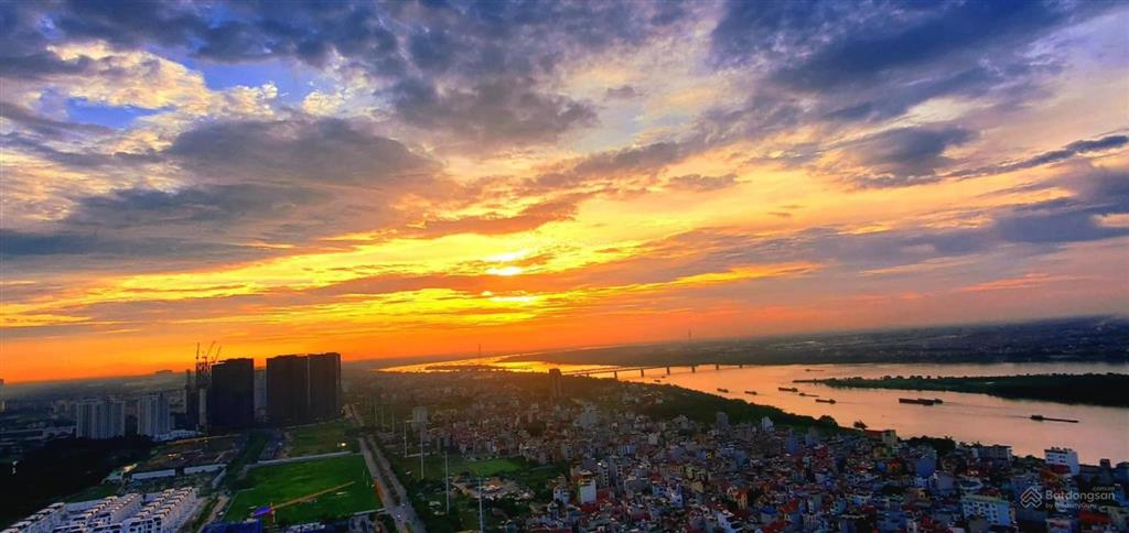 Siêu hiếm! sở hữu ngay căn penthouse rộng đến 495m2 giữa lòng tây hồ, giá chỉ 119tr/m2 [0989 826 ***]