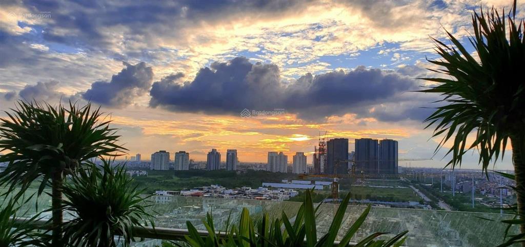 Siêu hiếm! sở hữu ngay căn penthouse rộng đến 495m2 giữa lòng tây hồ, giá chỉ 119tr/m2 [0989 826 ***]