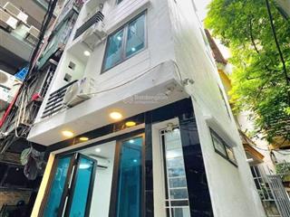 Bán nhà lô góc 30m x 5 tầng mt 4 mét 7.8 tỷ phố yên hòa cầu giấy .