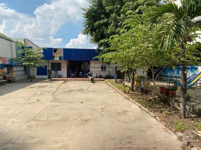 Mặt tiền kinh doanh  đường 12m  có vỉa hè  chính chủ