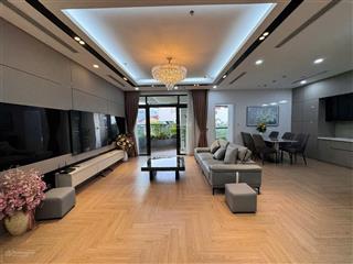 Giá chỉ hơn 115tr/m2 căn 3 ngủ 3 wc full nội thất, nhà đã sửa đẹp full nội thất ở royal city