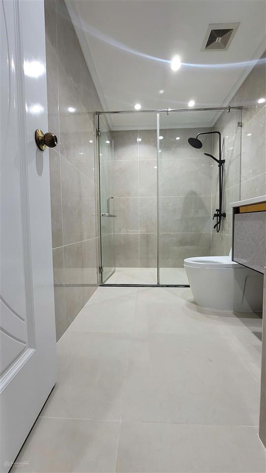 Căn góc 3 ngủ sáng 133m² giá tốt nhất ở royal city chỉ 16,x tỷ