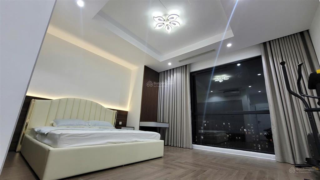 Căn góc 3 ngủ sáng 133m² giá tốt nhất ở royal city chỉ 16,x tỷ