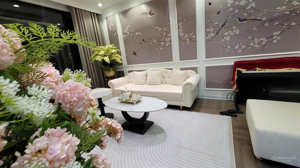 Căn góc 3 ngủ sáng 133m² giá tốt nhất ở royal city chỉ 16,x tỷ