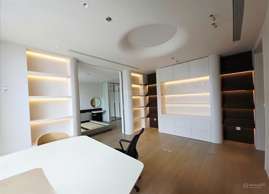 Đập thông 4 ngủ full nội thất xịn giá hời royal city