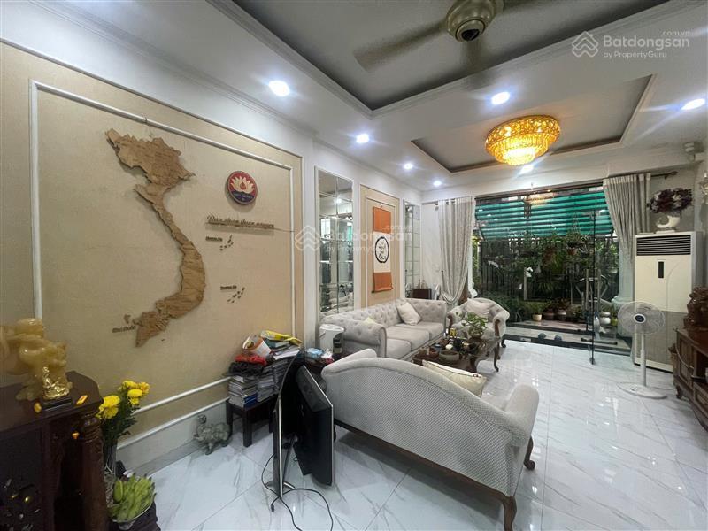 Nhà 110m hà huy giáp thạnh lộc q12  gần ngã tư ga  hẻm 12m  4 tầng 12,3 tỷ