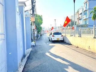 Bán nhà 1,5 tầng đường tl19, phường thạnh lộc, q12,dt 46m(4x13). hẻm ôtô, nhỉnh 3 tỷ