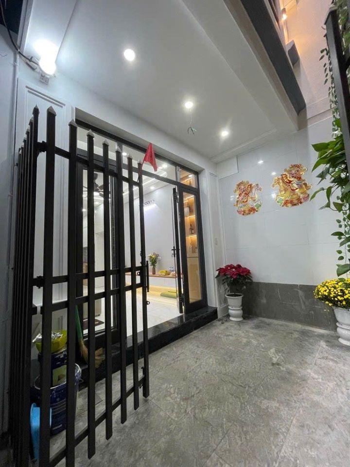 NHÀ ĐẸP TRUNG TÂM ĐỐNG ĐA – 2 THOÁNG TRƯỚC SAU – ĐÓN TẾT SUM VẦY - 8 TỶ