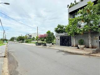 ** hot..! trục chính giá vị trí tốt đất nền villa bách khoa đường đỗ xuân hợp nguyễn duy trinh.