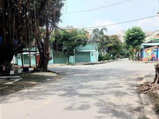 ** hot! nhà cho thuê đối diện cv lớn phường bình trưng. q2. vị trí cực tốt cho gia chủ ở  kd  vp.