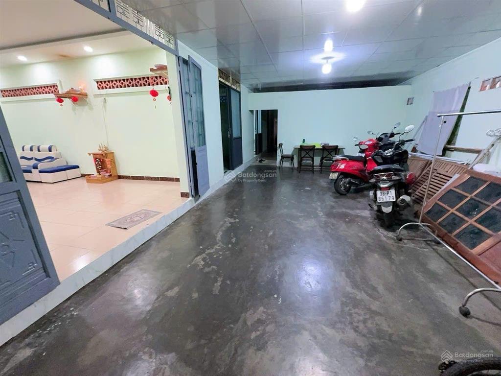 Bán gấp nhà riêng 3pn + 3wc tại bình trưng đông, 236m2. xây nhà ở vp cty, ch dịch vụ.
