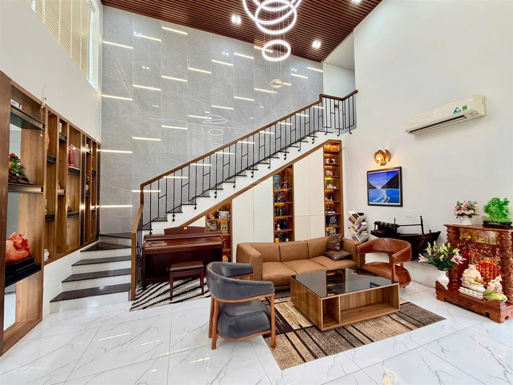 Biệt thự nghỉ dưỡng giữa trung tâm mỹ tho hàng hiếm ngang 10x59m