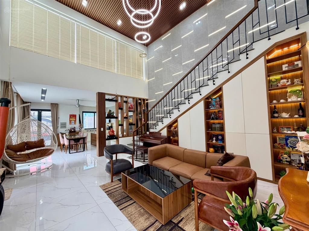 Biệt thự nghỉ dưỡng giữa trung tâm mỹ tho hàng hiếm ngang 10x59m